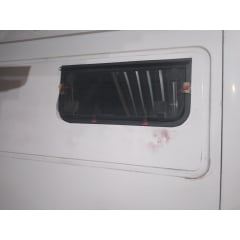 Janela Basculante MAXIAR em Vidro para Trailers e Motor-Homes - FINESTRA - TESTE